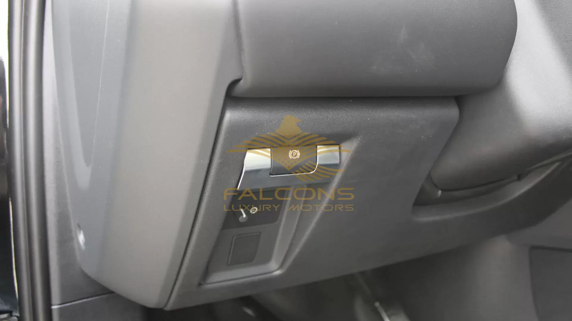3.0L 110 P400 X EDITION AT - Image 16