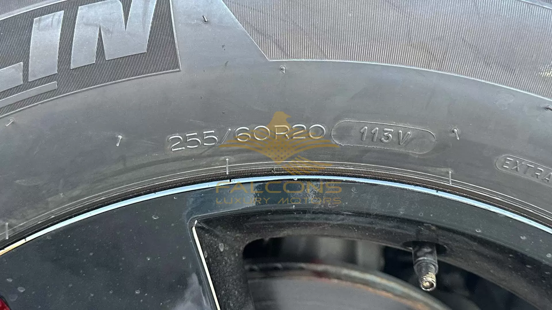 3.0L 90 P400 HSE AWD AT - Image 8