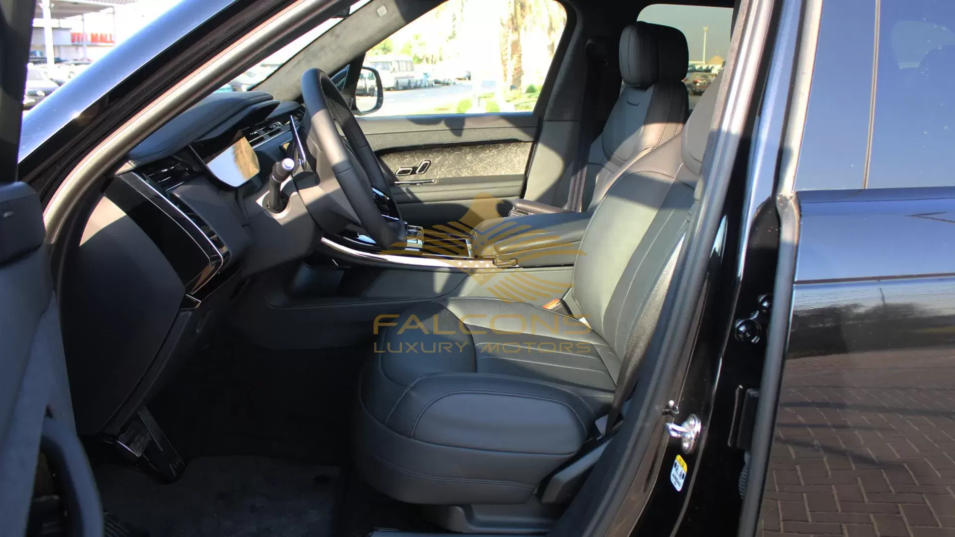 3.0L Sport Petrol P400 Autobiography AT - Image 9