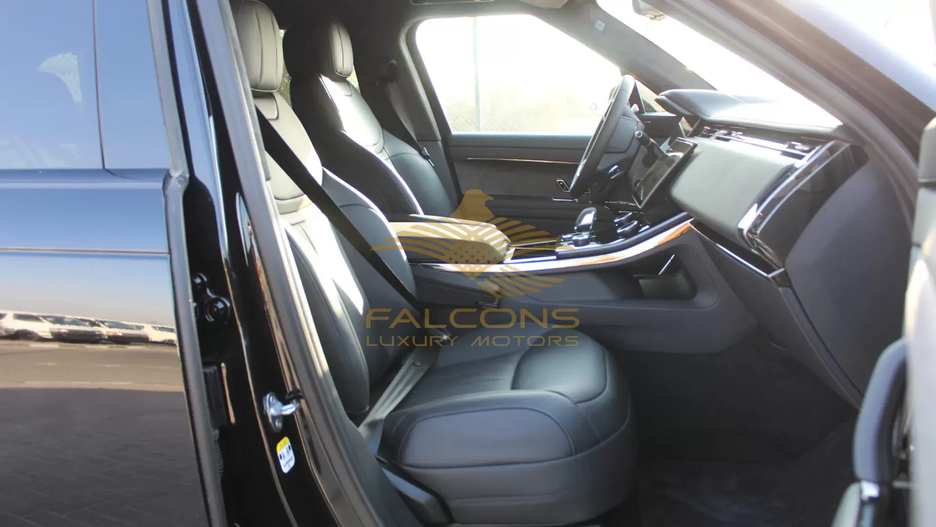 3.0L Sport Petrol P400 Autobiography AT - Image 15