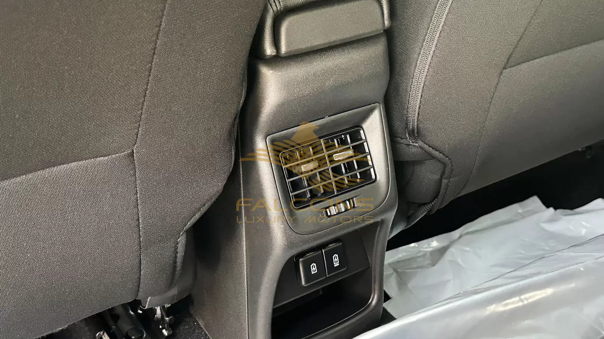 1373cc GLX 5P BVA Audio - Image 17