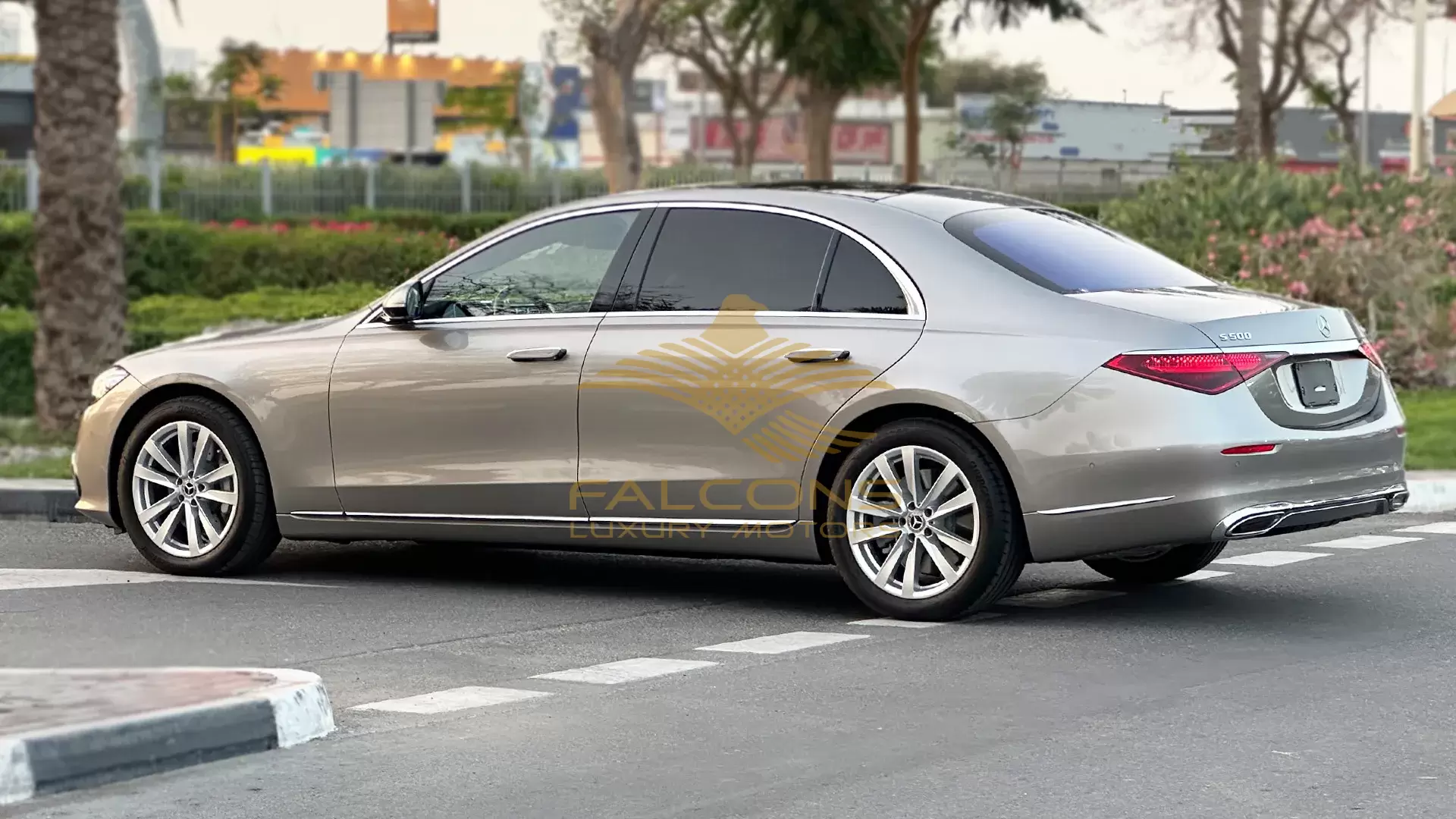 3.0L 4-MATIC AT - Image 2