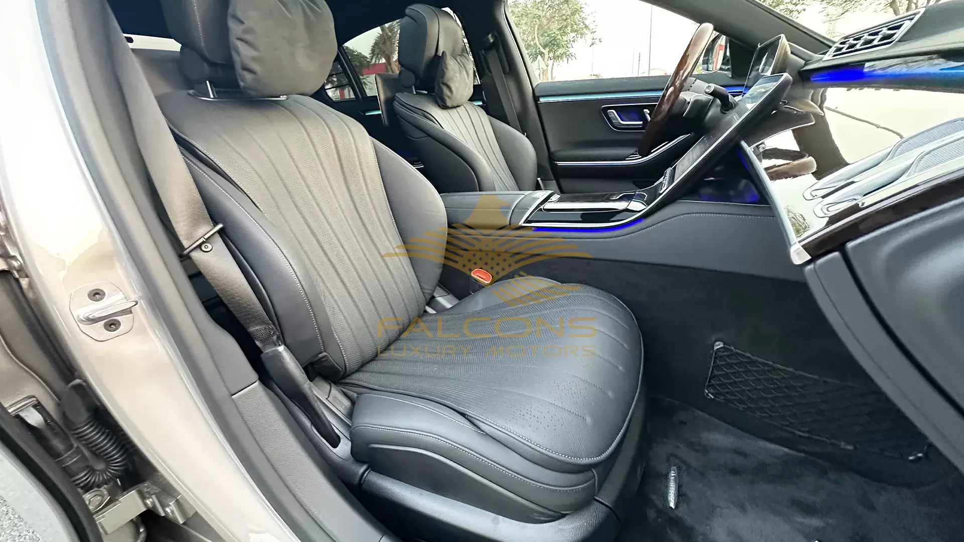 3.0L 4-MATIC AT - Image 11