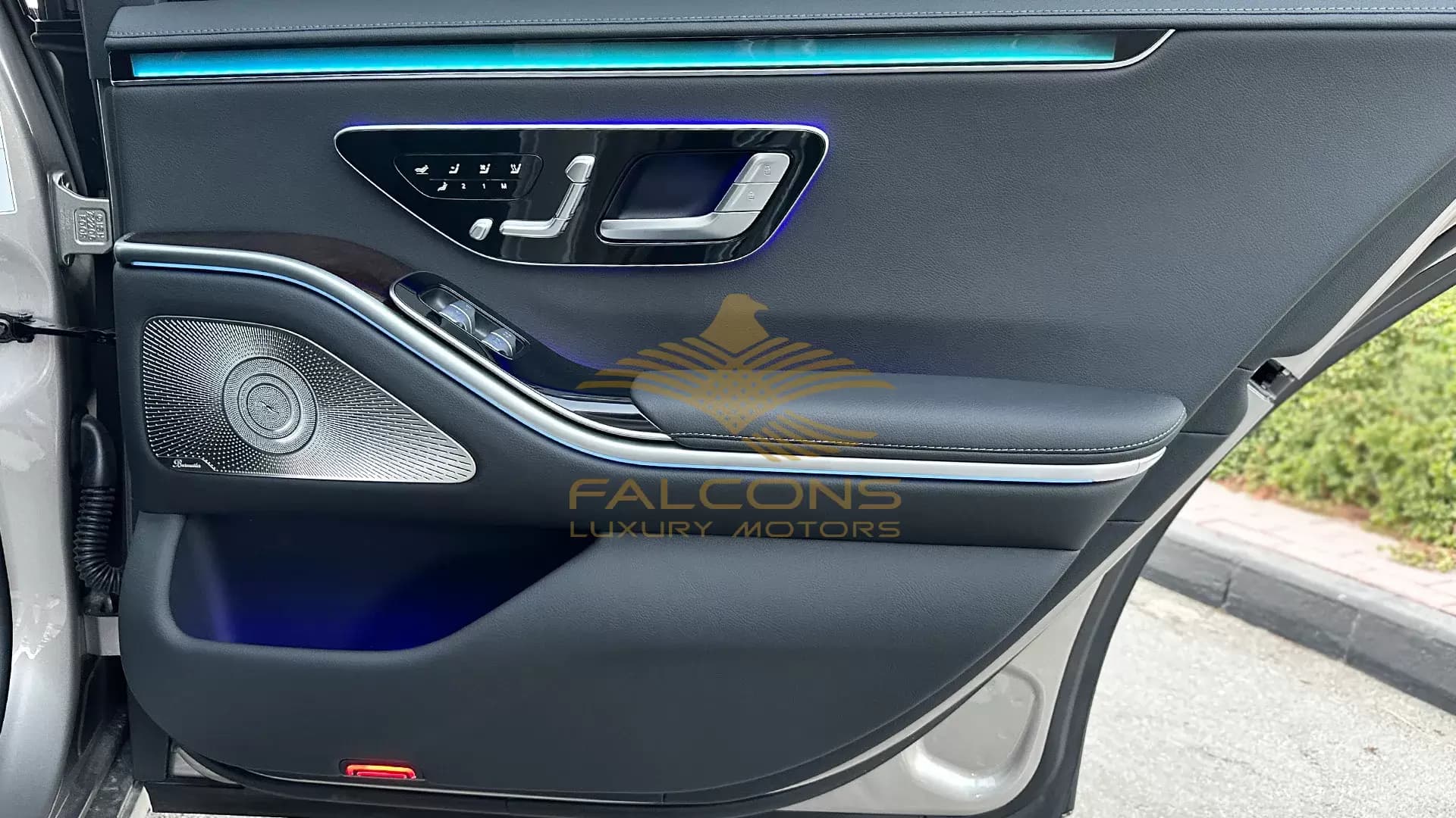 3.0L 4-MATIC AT - Image 19