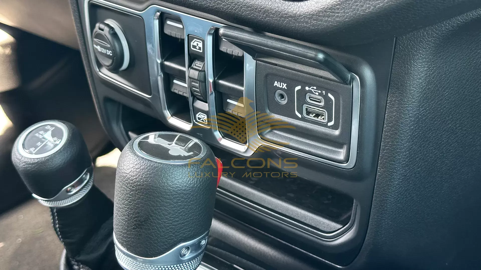 2.0L I4 JL Sport 4DR AT - Image 16