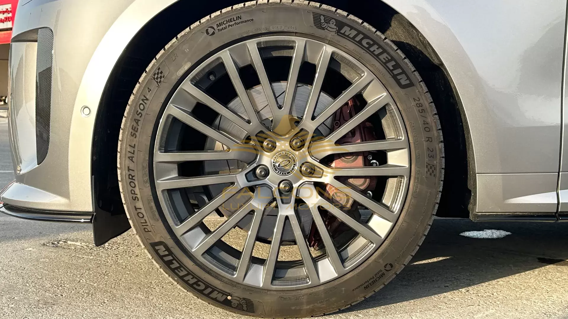 4.4L SPORT SV EDITION ONE V8 P635 AT - Image 6