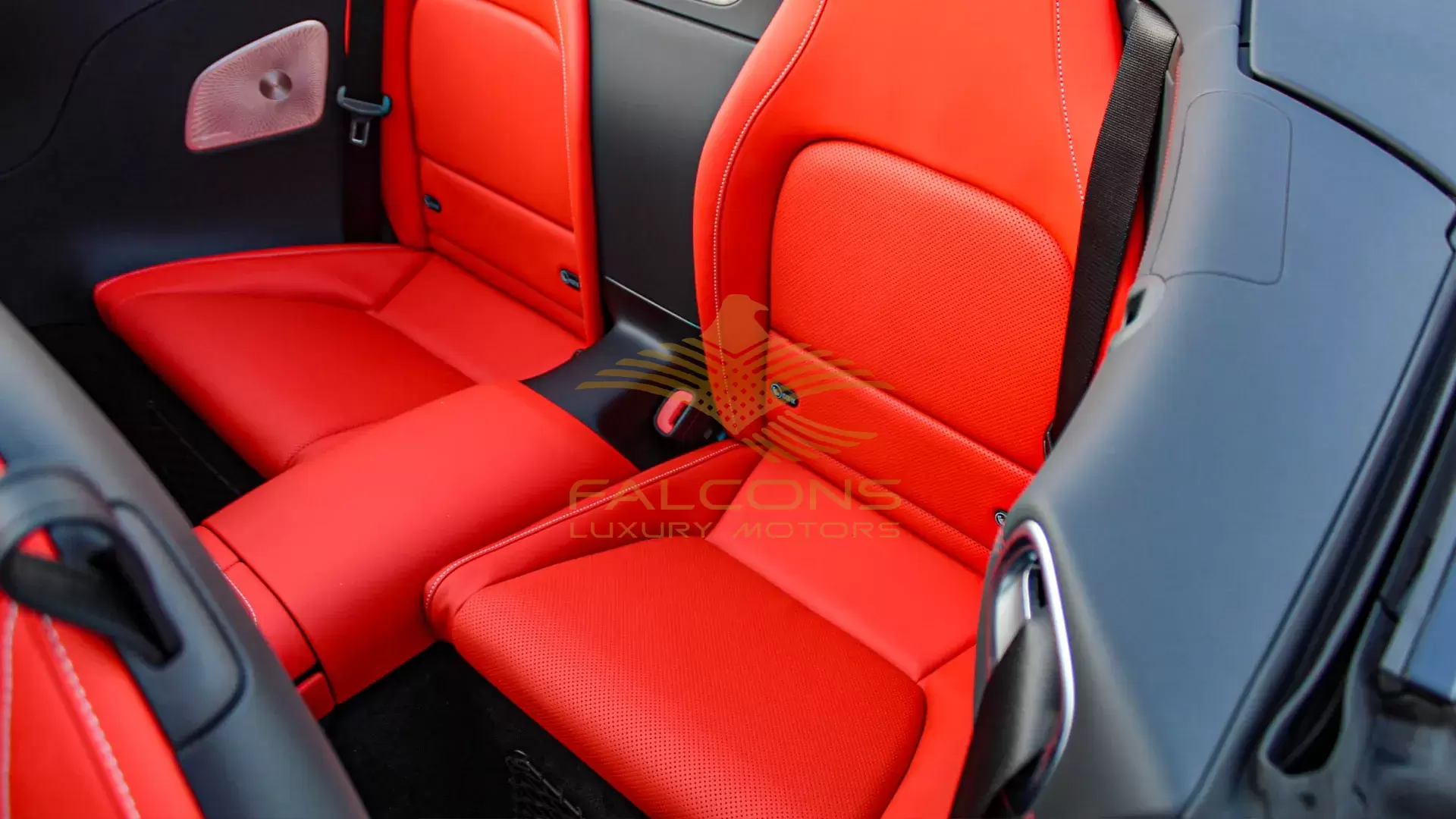 4.0L BITURBO 4MATIC+ AMG AT - Image 16