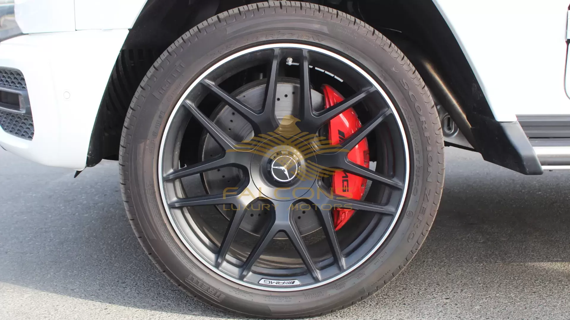 4.0L V8 AT - Image 7