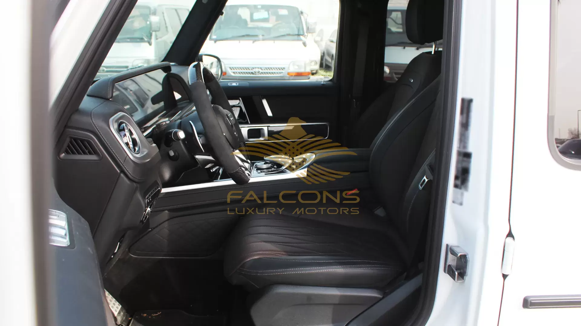 4.0L V8 AT - Image 9
