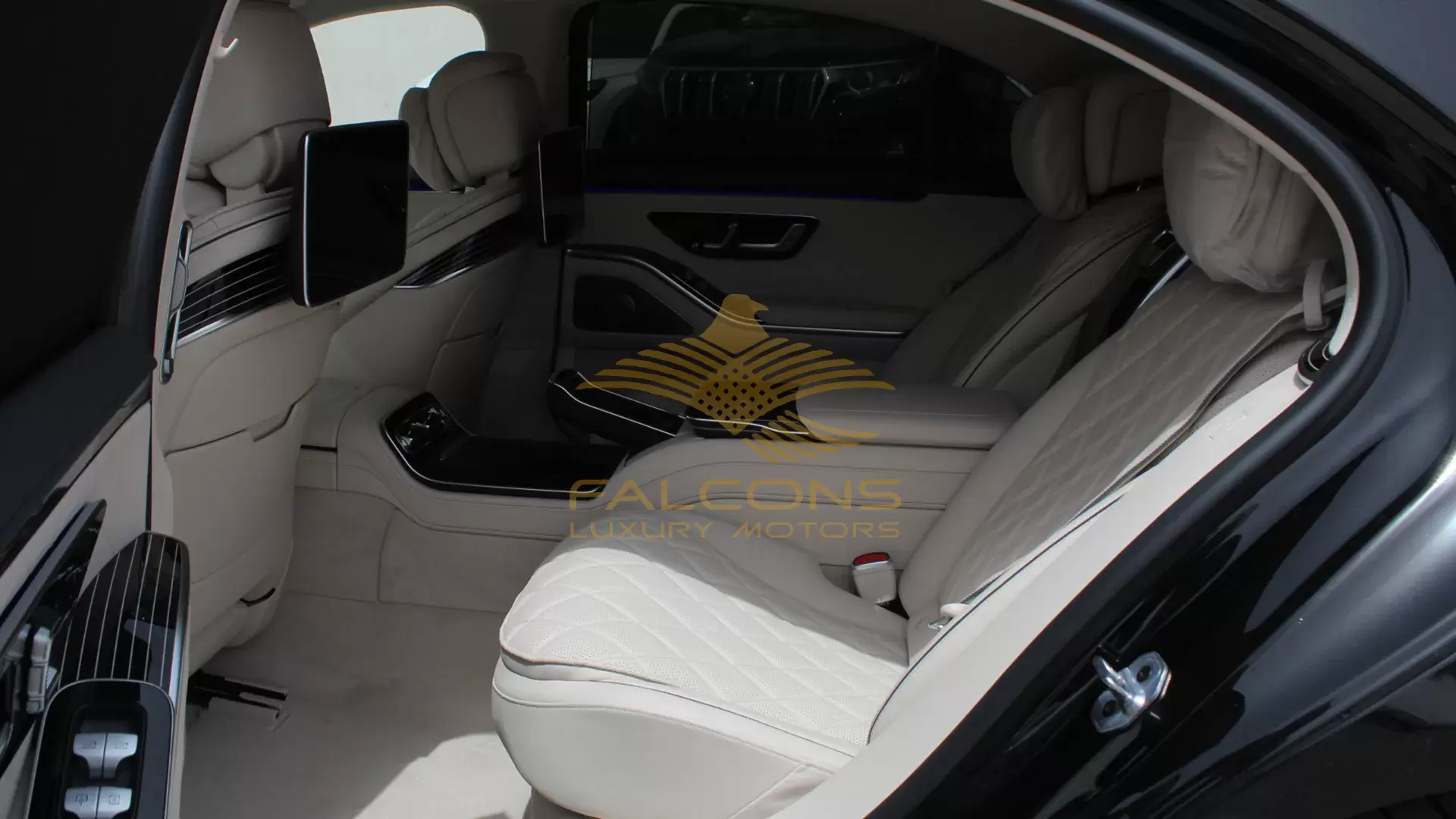 4MATIC 4.0L V8 LONG AT - Image 10