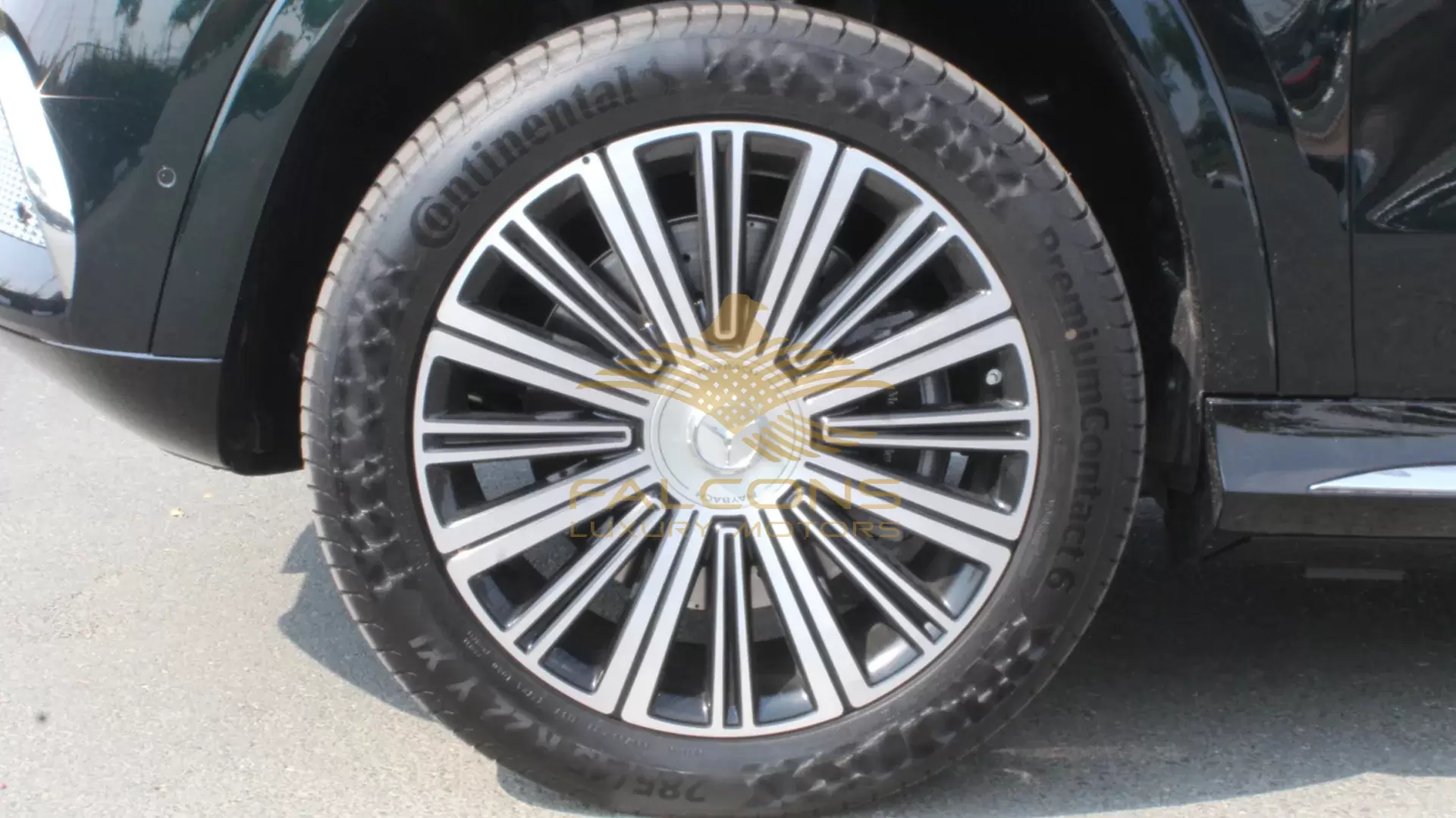4.0L V8 Maybach AT - Image 7