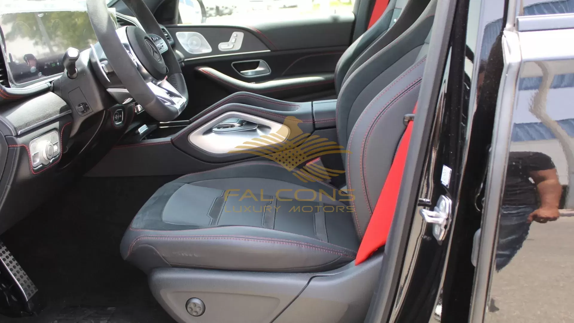 53 3.0L AMG COUPE AT - Image 10