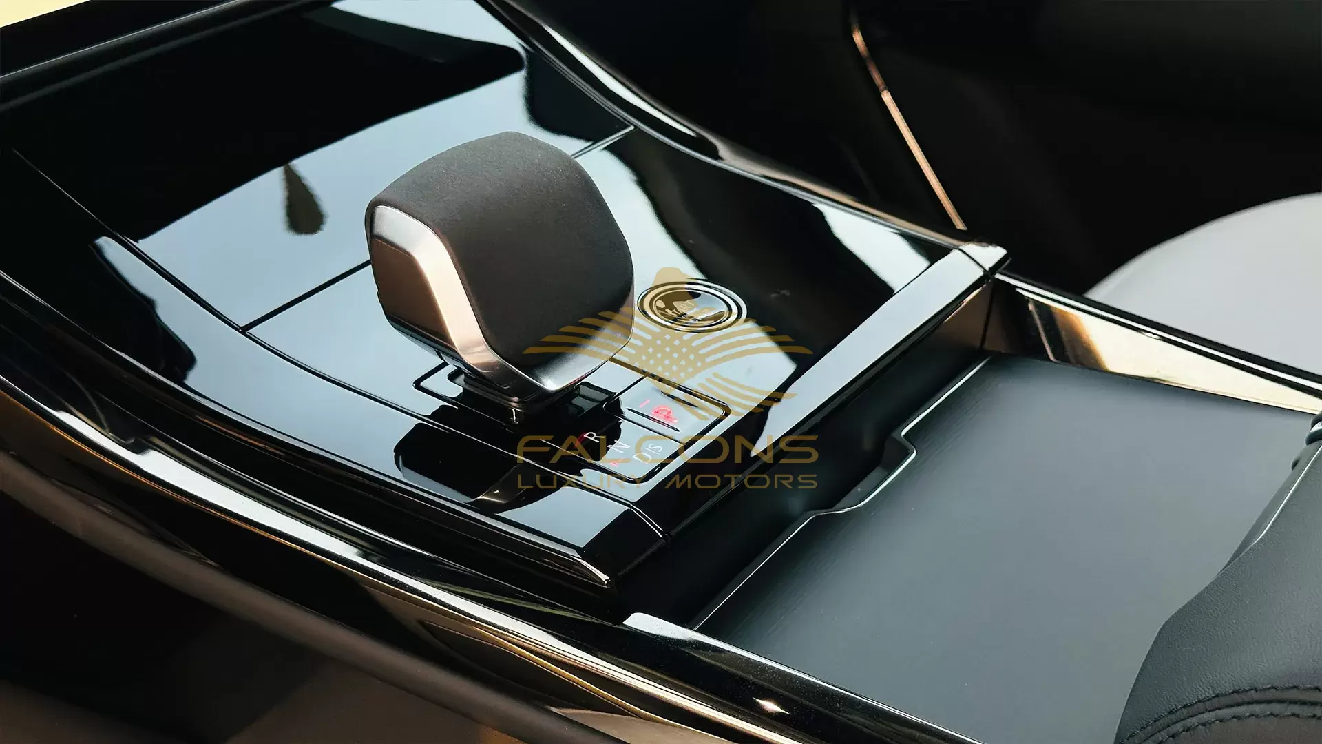 3.0L  FE AUTOBIOGRAPHY TT HYBRID - Image 18